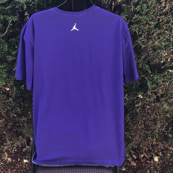 Men's Purple Graphic T-Shirt - Picture 5 of 6